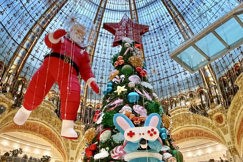 Christmas in Paris: 10 things to do in December!